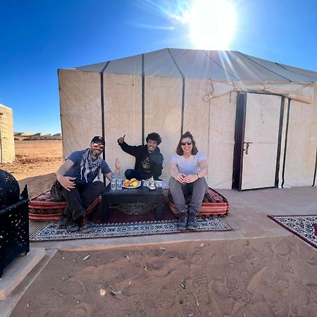 מרזאוגה Akabar Luxury Desert Camp מראה חיצוני תמונה