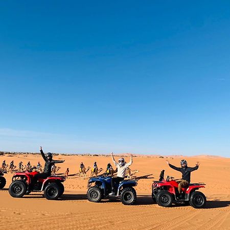 מרזאוגה Akabar Luxury Desert Camp מראה חיצוני תמונה