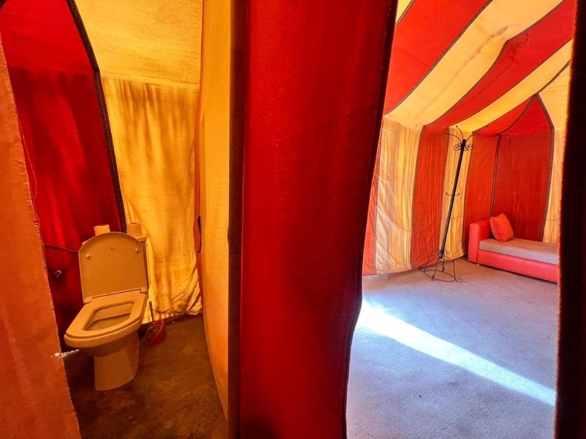 מרזאוגה Akabar Luxury Desert Camp מראה חיצוני תמונה