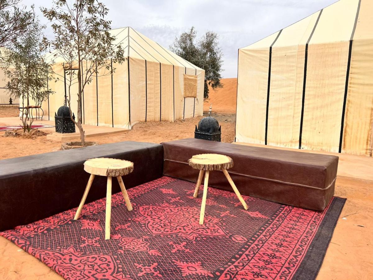 מרזאוגה Akabar Luxury Desert Camp מראה חיצוני תמונה