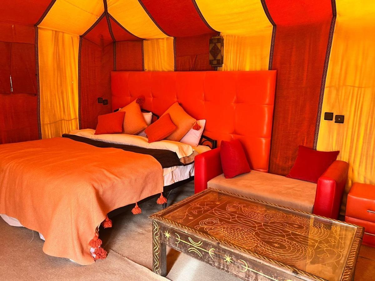 מרזאוגה Akabar Luxury Desert Camp מראה חיצוני תמונה
