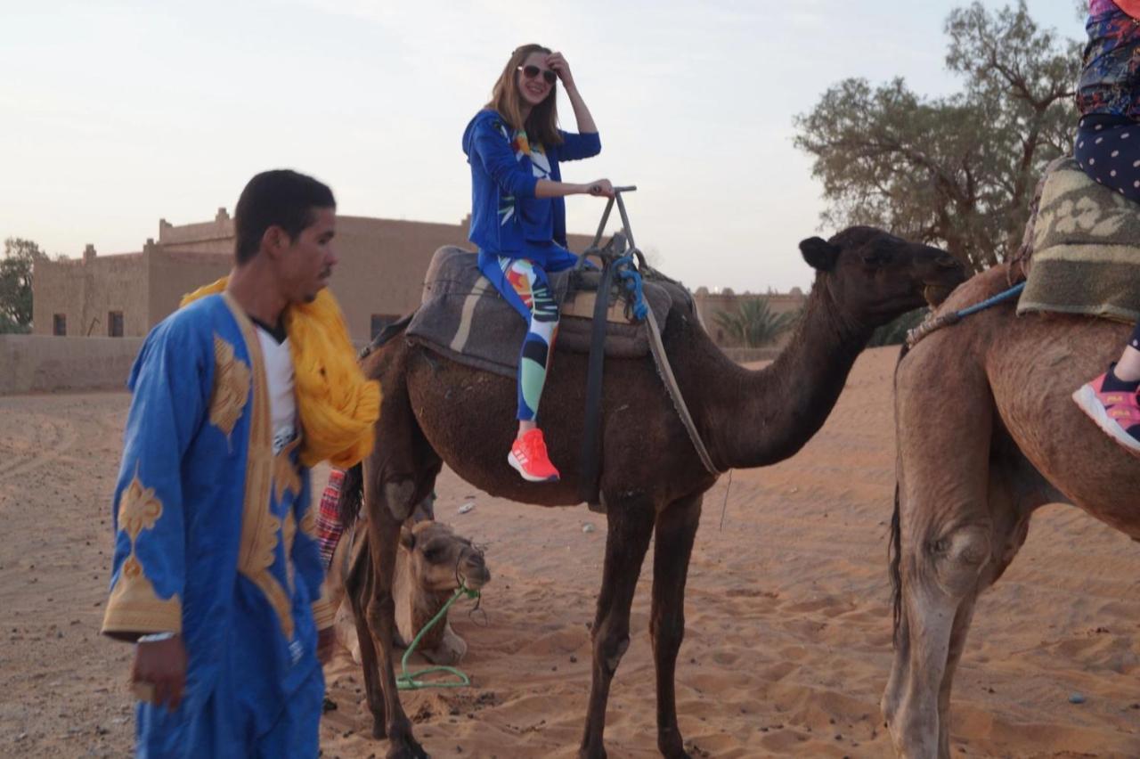 מרזאוגה Akabar Luxury Desert Camp מראה חיצוני תמונה