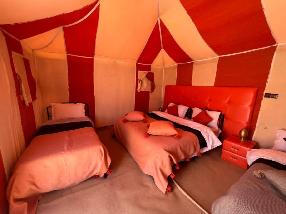 מרזאוגה Akabar Luxury Desert Camp מראה חיצוני תמונה