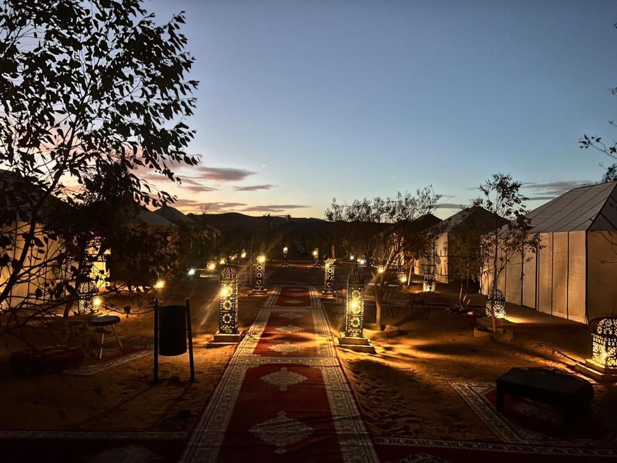 מרזאוגה Akabar Luxury Desert Camp מראה חיצוני תמונה