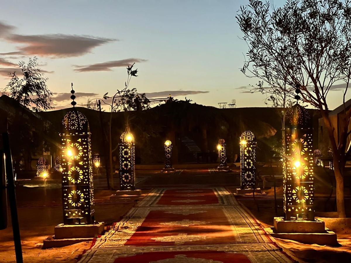מרזאוגה Akabar Luxury Desert Camp מראה חיצוני תמונה