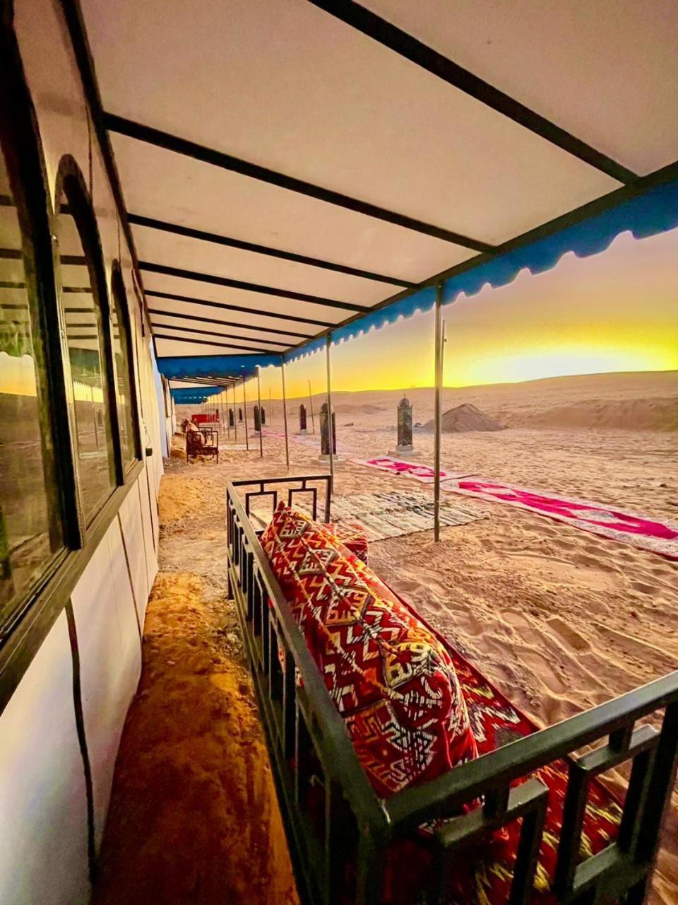 מרזאוגה Akabar Luxury Desert Camp מראה חיצוני תמונה